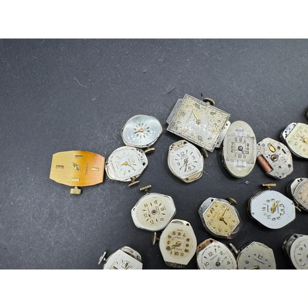 Vintage Rare Lot of 33 Automatic Movements Waltham Benrus Westfield Clinton